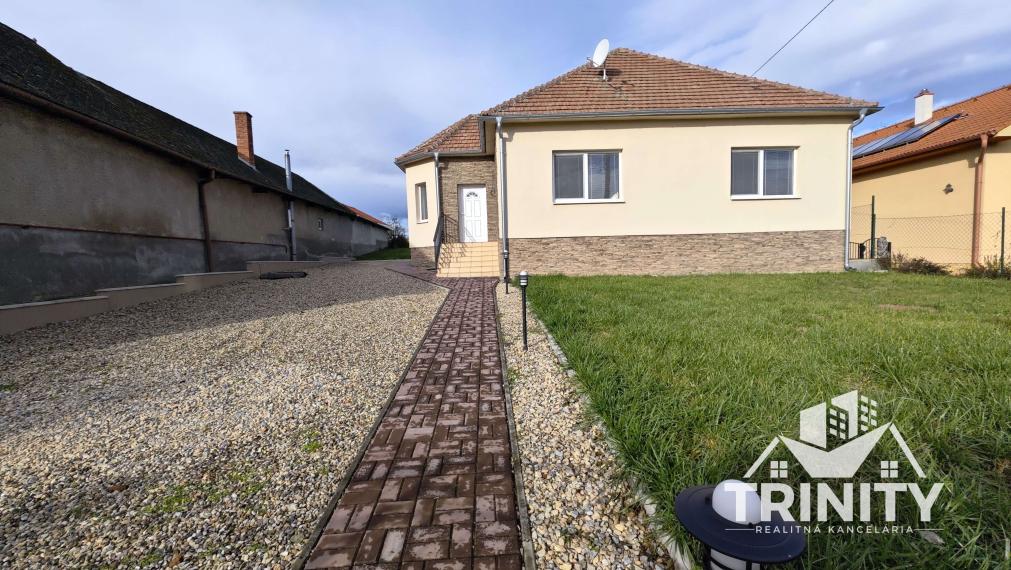 Na predaj 4-izbový rodinný dom v obci Podhájska, 3D prehliadka