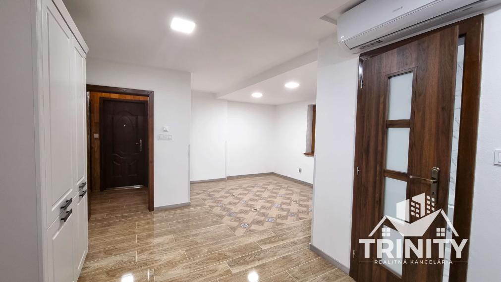 Na prenájom krásný 3-izbový byt s balkónom v obci Kolta