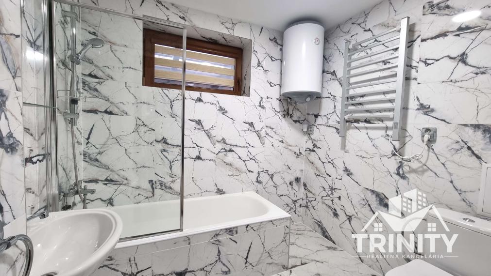 Na prenájom krásný 3-izbový byt s balkónom v obci Kolta