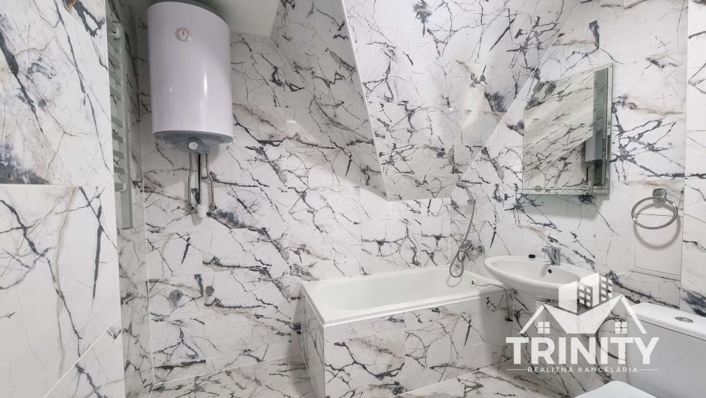 Na prenájom krásny 3-izbový byt s dvomi balkónmi v obci Kolta.