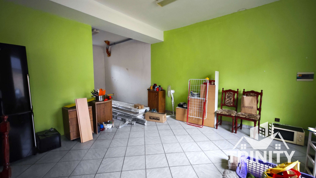 Na predaj polyfunkčná budova v Nových Zámkoch