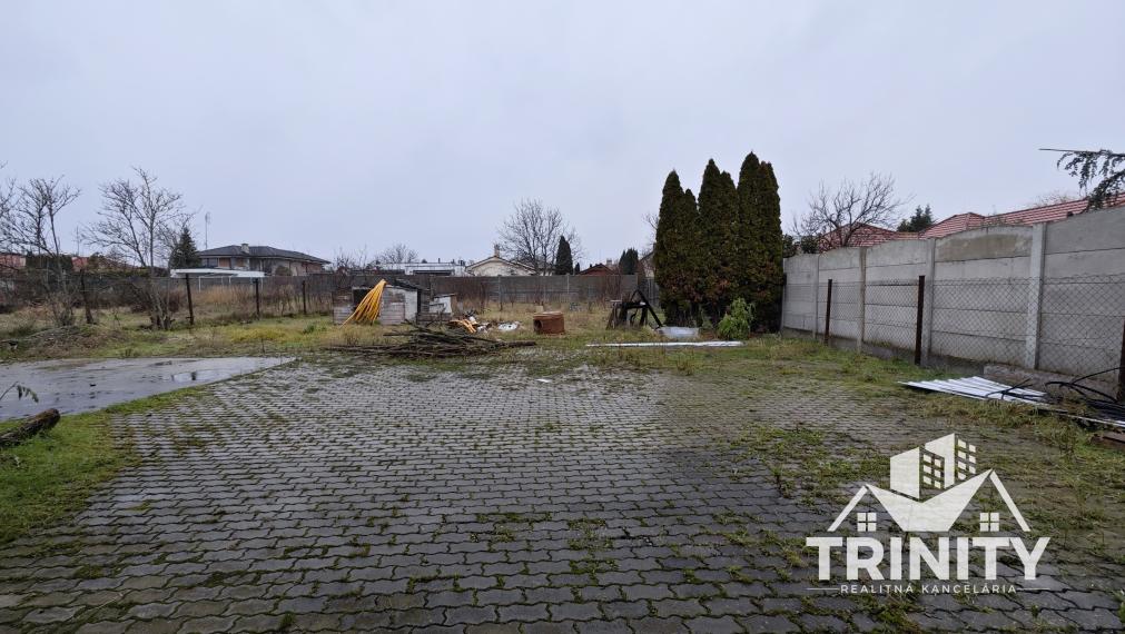 Na predaj polyfunkčná budova v Nových Zámkoch