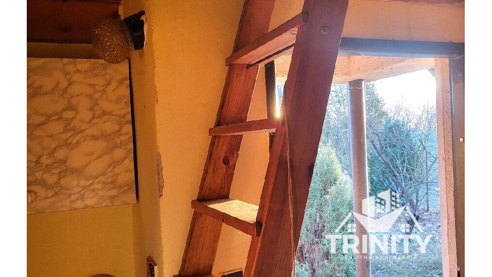 Na predaj murovaná chata v obci Uľany nad Žitavou