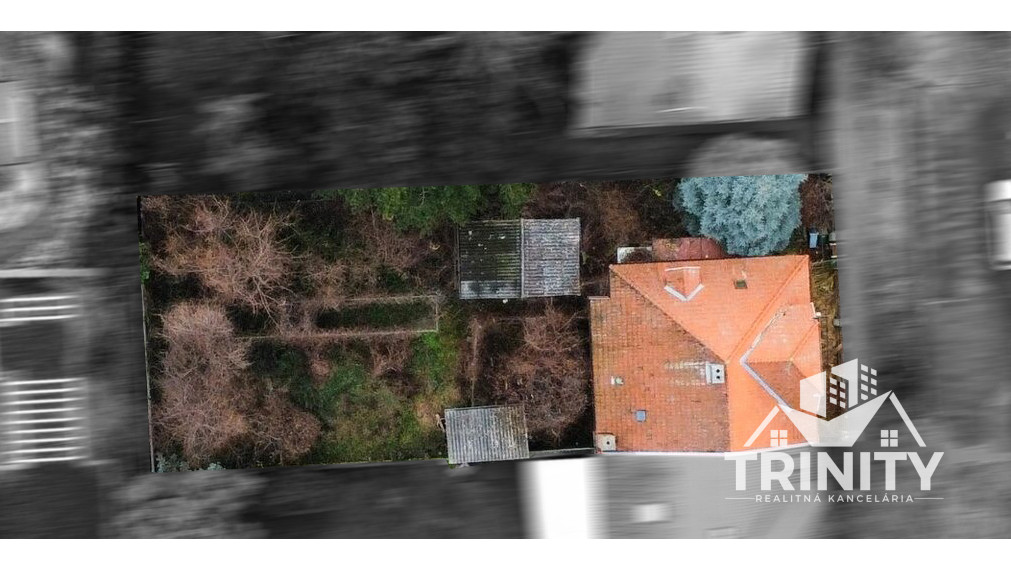 Na predaj poschodový rodinný dom v Nových Zámkoch