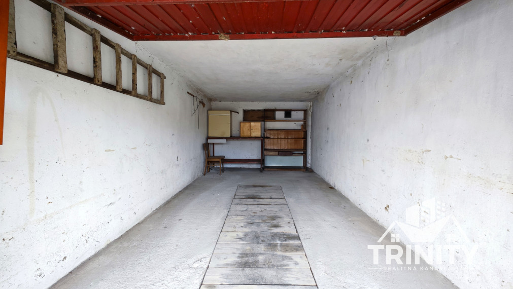 IBA U NÁS - Na prenájom garáž v meste Šurany