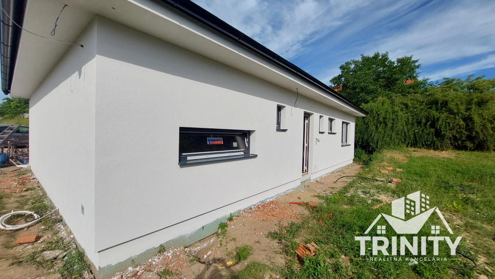 Na predaj 4-izbová novostavba rodinného domu v obci Semerovo