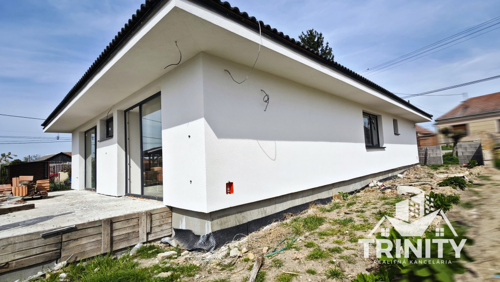 Na predaj 4-izbový RD (novostavba) v obci Dvory nad Žitavou