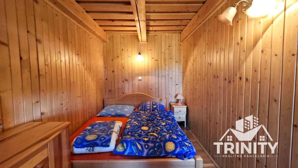 Znížená CENA! Na predaj chata v obci Trávnica, 3D obhliadka