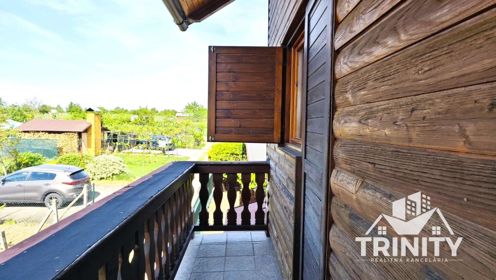 Znížená CENA! Na predaj chata v obci Trávnica, 3D obhliadka