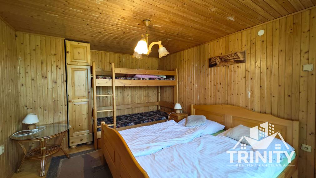 Znížená CENA! Na predaj chata v obci Trávnica, 3D obhliadka