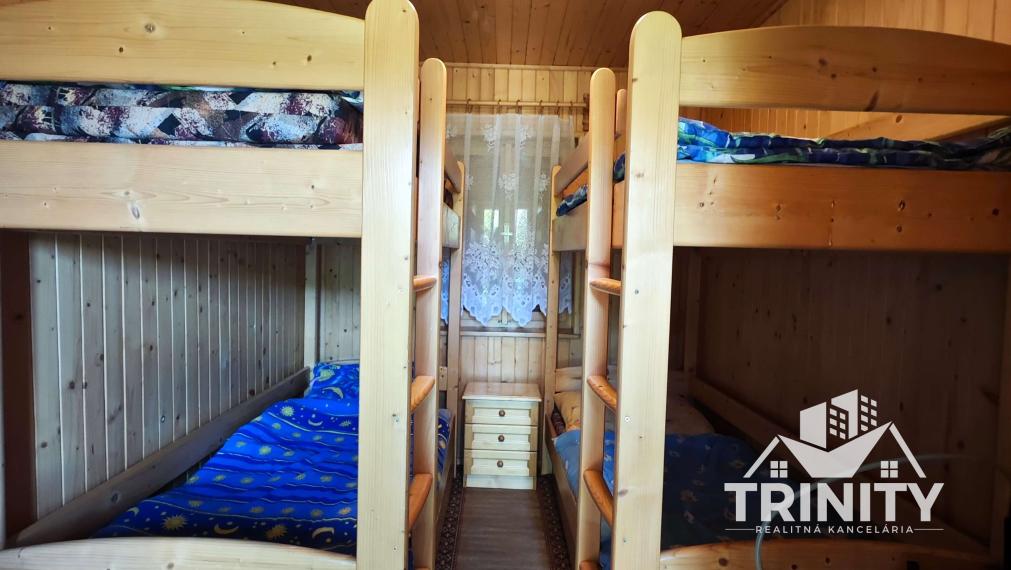 Znížená CENA! Na predaj chata v obci Trávnica, 3D obhliadka