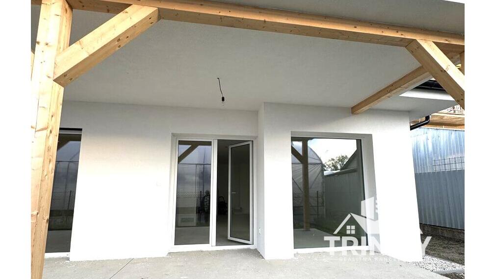 Na predaj moderná novostavba 4-izbového rodinného domu   v meste Nesvady