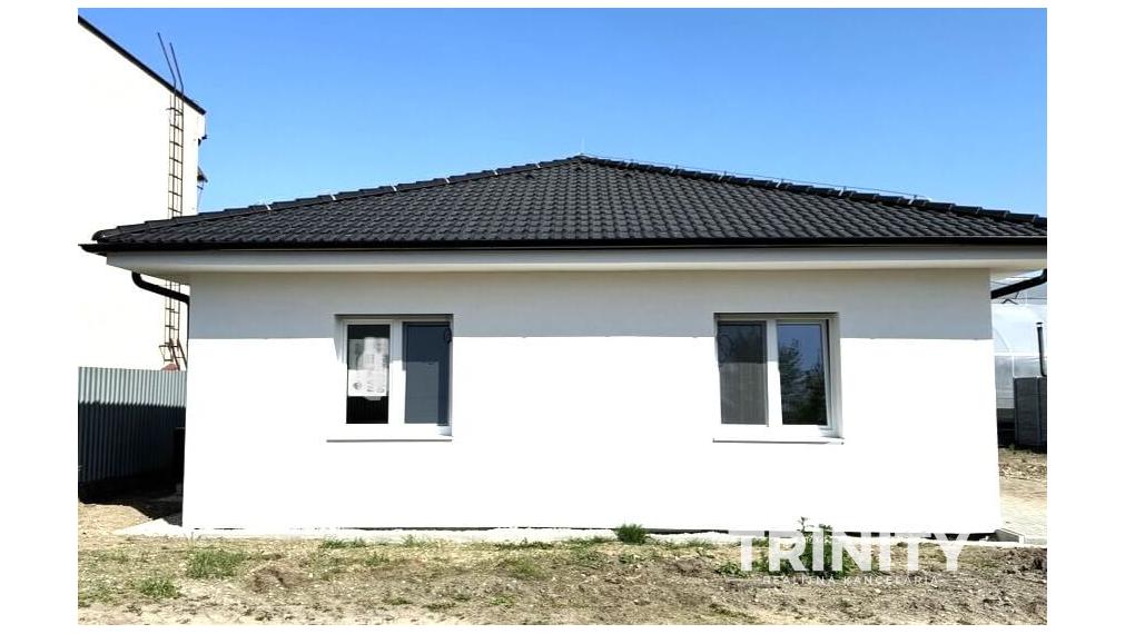 Na predaj moderná novostavba 4-izbového rodinného domu   v meste Nesvady