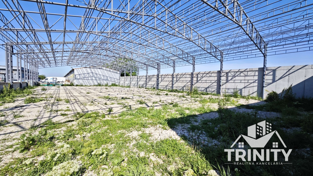 Na predaj ocelová neopláštená hala v Nových Zámkoch