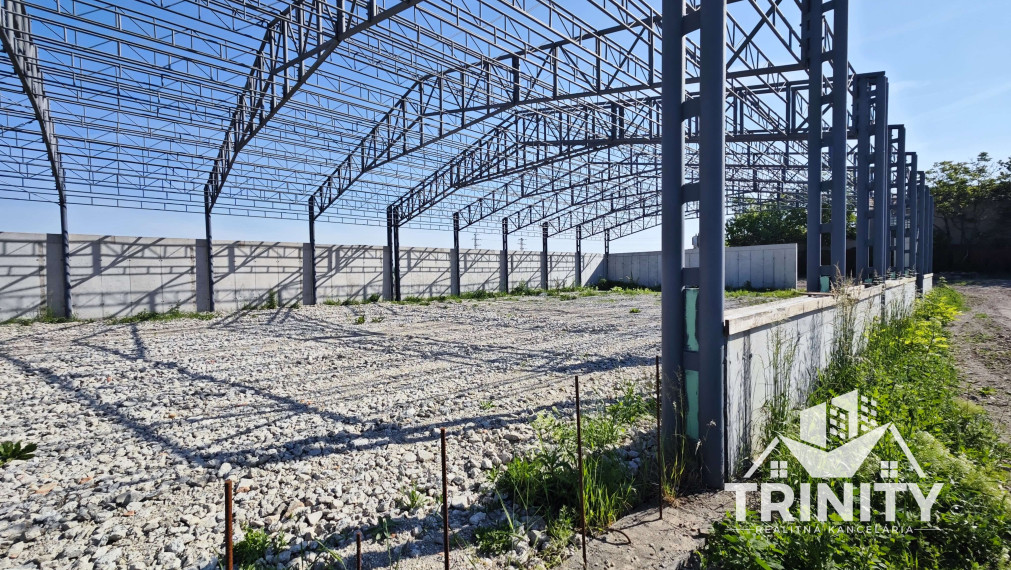 Na predaj ocelová neopláštená hala v Nových Zámkoch