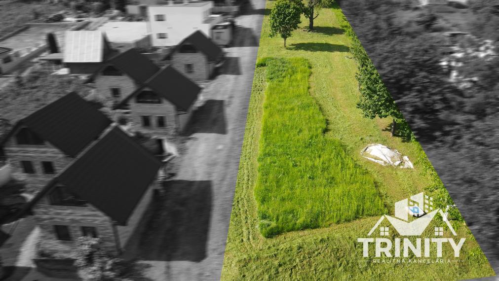 Na predaj pozemok pri termálnom kúpalisku v obci Podhájska