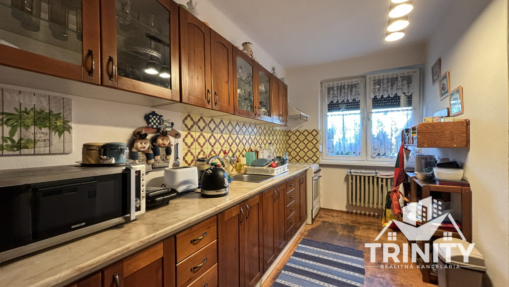 EXKLUZÍVNE Na predaj rodinný dom v radovej zástavbe v meste Hurbanovo