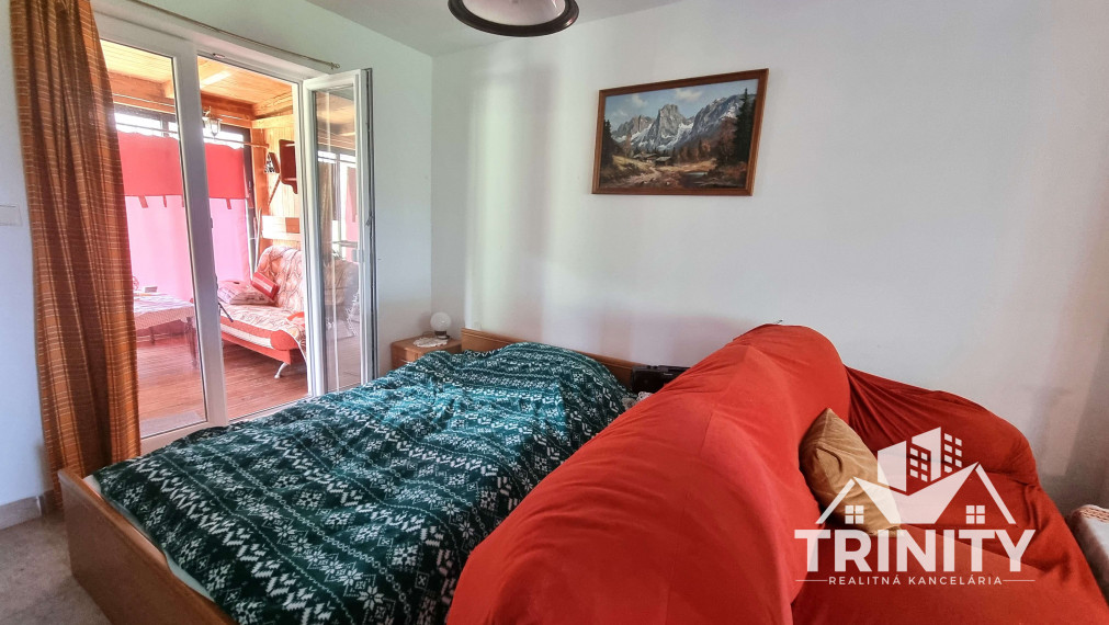 Na predaj zateplená murovaná chata v obci Podhájska