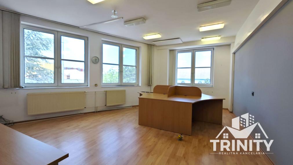 Na prenájom nebytový kancelársky priestor v Nových Zámkoch