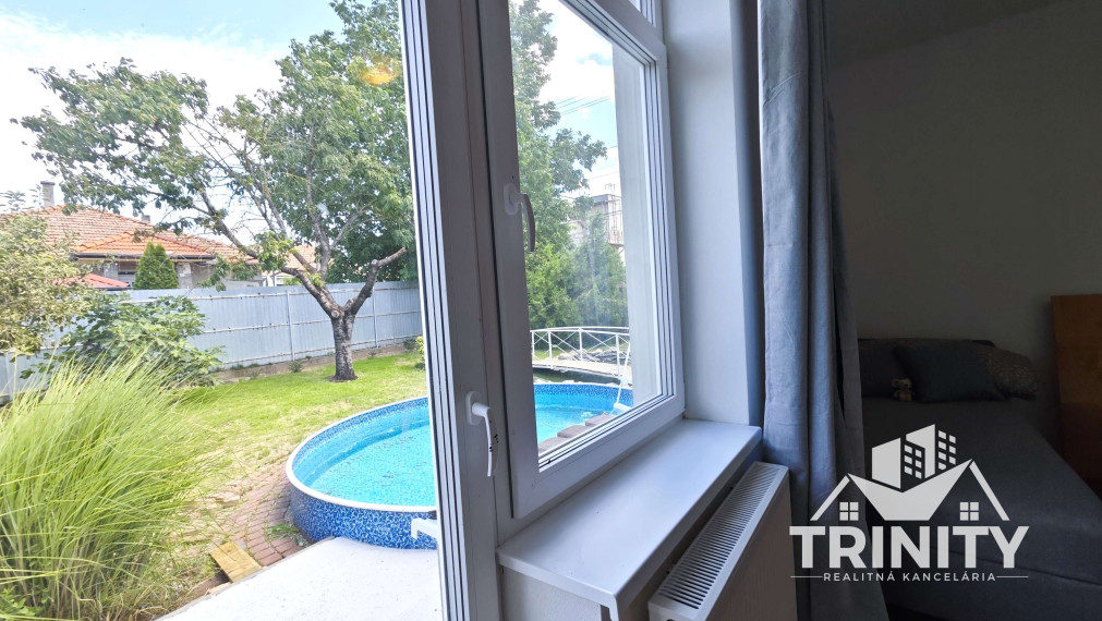 Na predaj kompletne prerobený rodinný dom v meste Nesvady