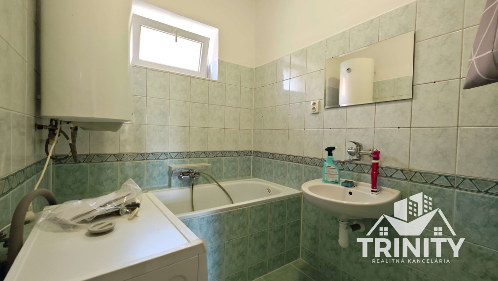 Na predaj prerobený 3-izbový rodinný dom v meste Nesvady