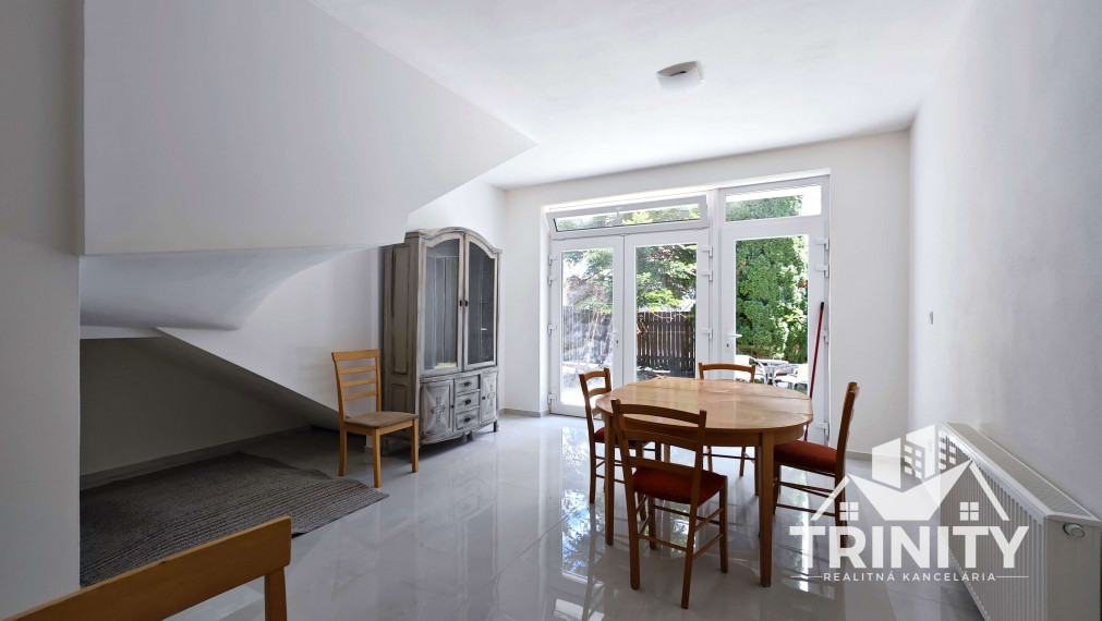 Na predaj prerobený 3-izbový rodinný dom v meste Nesvady