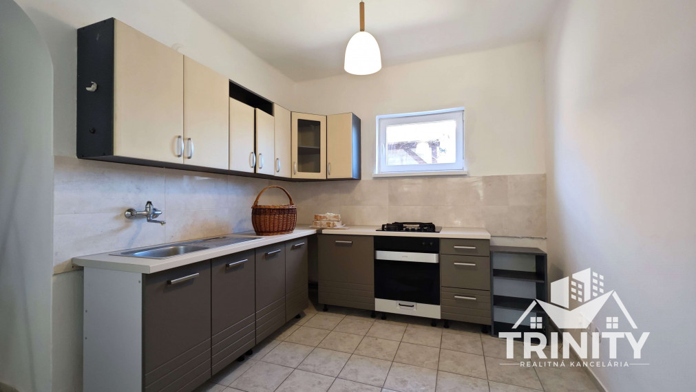 Na predaj prerobený 3-izbový rodinný dom v meste Nesvady