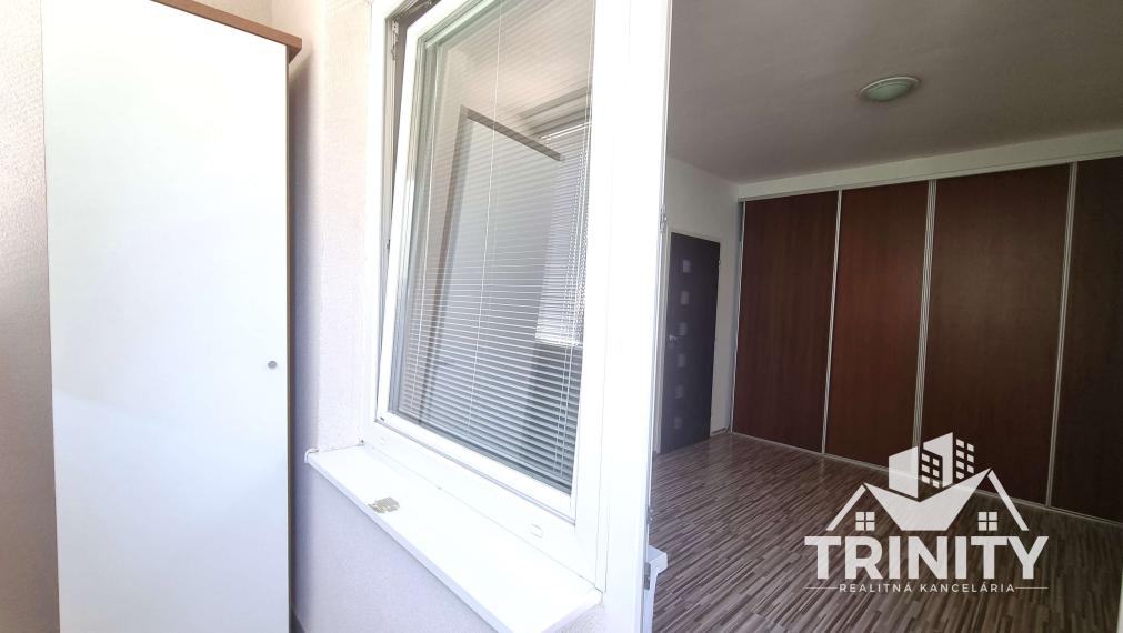 Na prenájom 1-izbový byt s balkónom v meste Nové Zámky