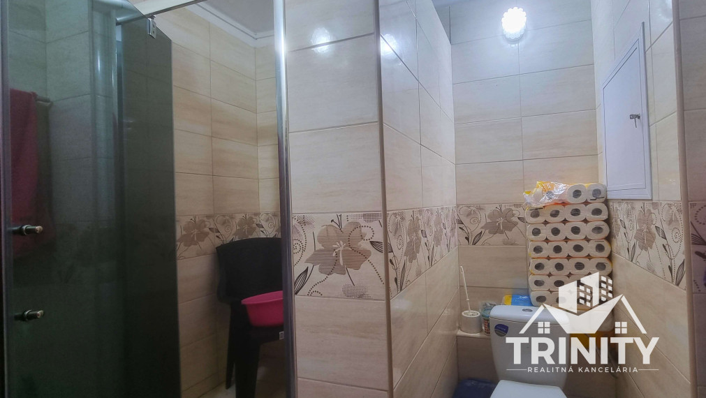 Na predaj veľký 2-izbový byt s balkónom v meste Nové Zámky