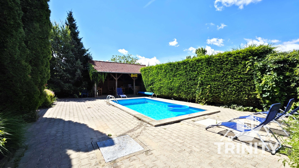 Na predaj Penzión / Apartmánový dom v obci Podhájska