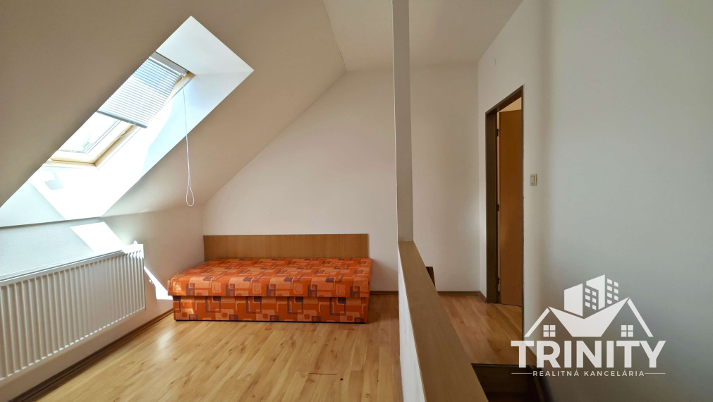 Na predaj Penzión / Apartmánový dom v obci Podhájska