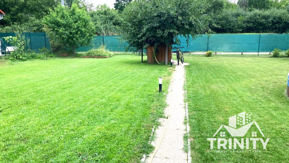 Na predaj krásna záhrada v meste Nové Zámky