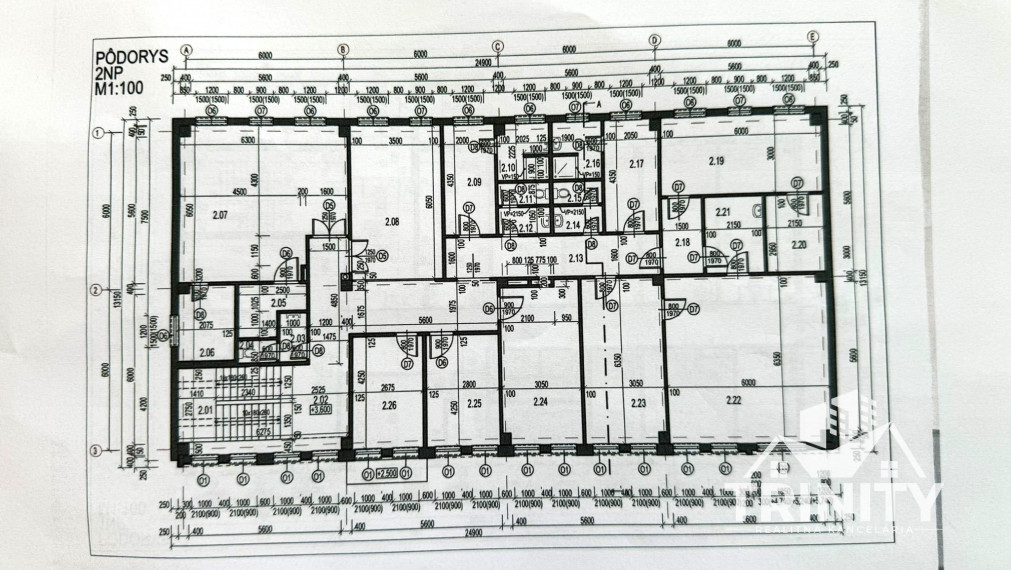 Na prenájom podlažná budova pri centre v mesta Šurany