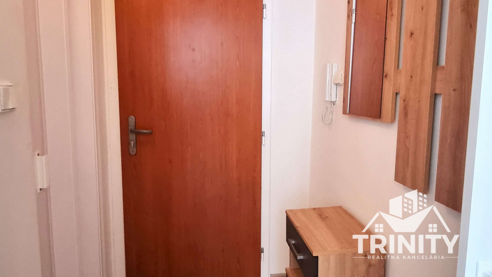 Na prenájom krásna garsónka v meste Nové Zámky