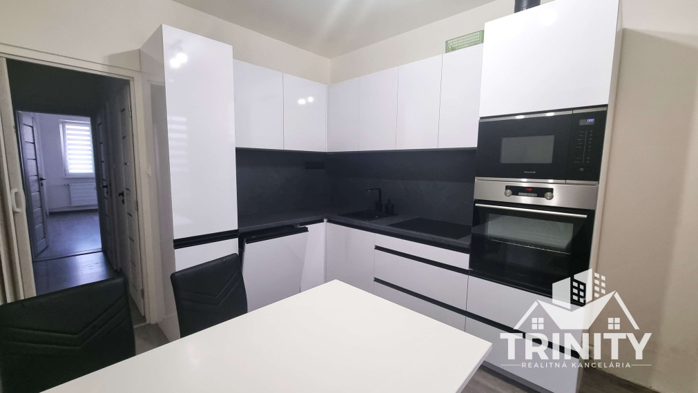 Na prenájom krásny 3-izbový byt v meste Šurany