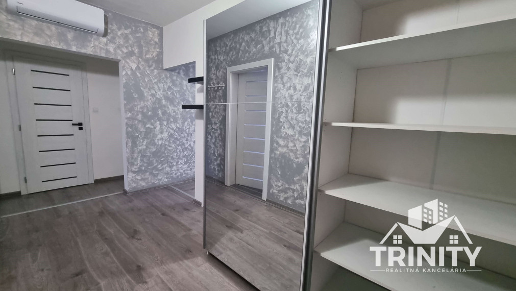 Na prenájom krásny 3-izbový byt v meste Šurany