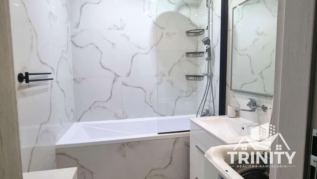 Na prenájom krásny 3-izbový byt v meste Šurany