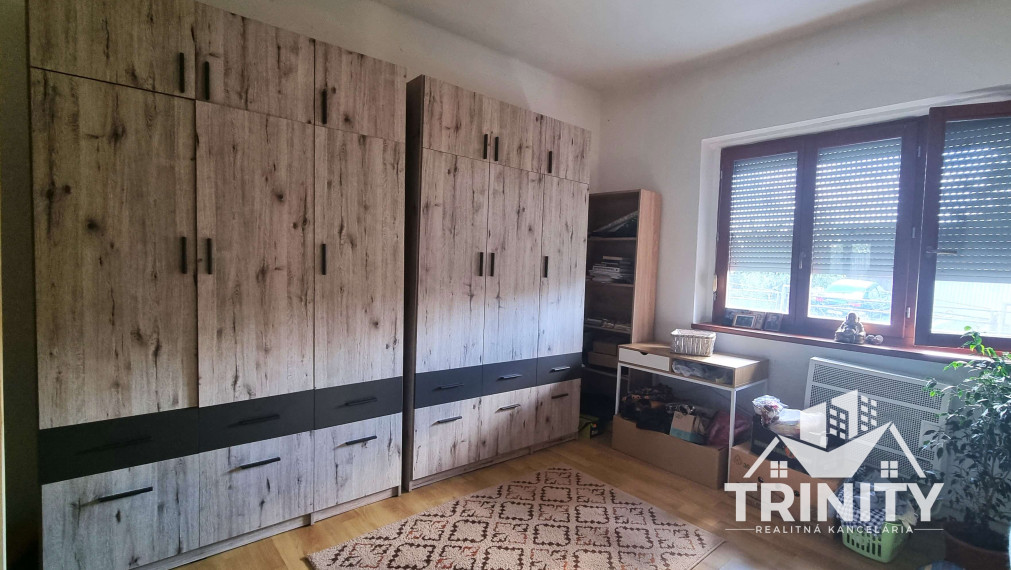 Na predaj tehlový 4-izbový rodinný dom v obci Svätý Peter