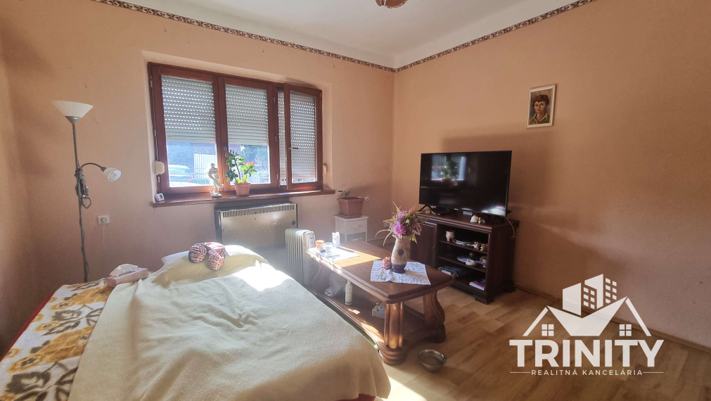 Na predaj tehlový 4-izbový rodinný dom v obci Svätý Peter