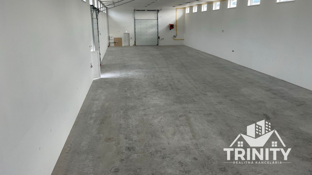 Na prenájom skladové priestory s kanceláriami v meste Šurany