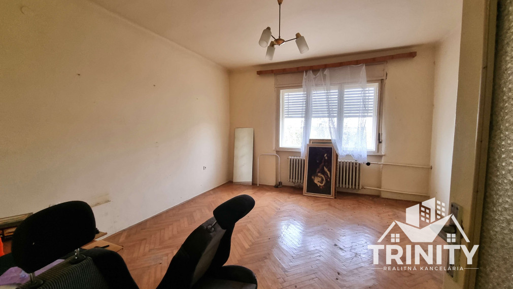 Na predaj 3-izbový rodinný dom s terasou v meste Nesvady