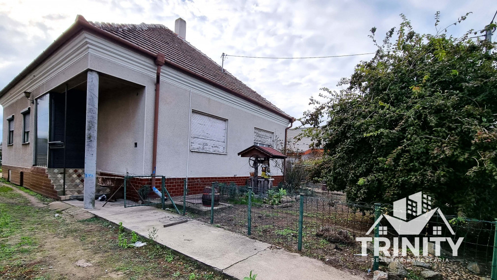 Na predaj 3-izbový rodinný dom s terasou v meste Nesvady