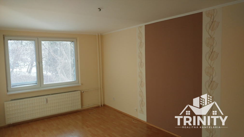 Na predaj slnečný 4-izbový byt v meste Nové Zámky