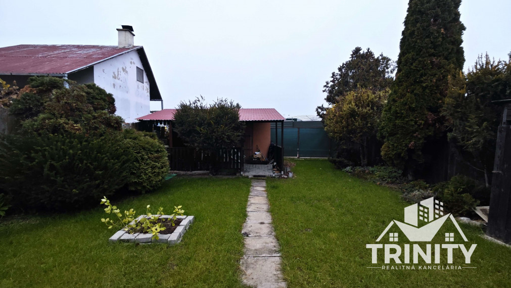 Na predaj záhrada s chatkou v Nových Zámkoch