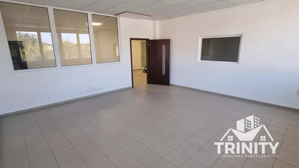 Na prenájom obchodné/kancelárske priestory v meste Šurany