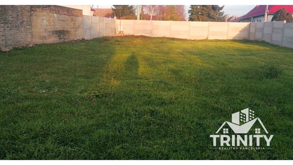 Na predaj slnečný stavebný pozemok v obci Palárikovo