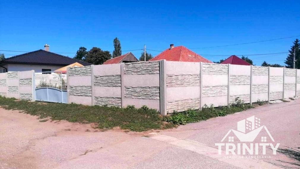 Na predaj slnečný stavebný pozemok v obci Palárikovo