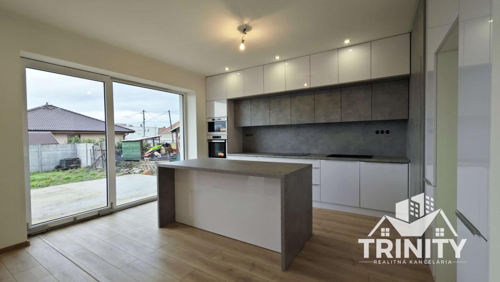 Na predaj 4-izbový RD (novostavba) v obci Dvory nad Žitavou