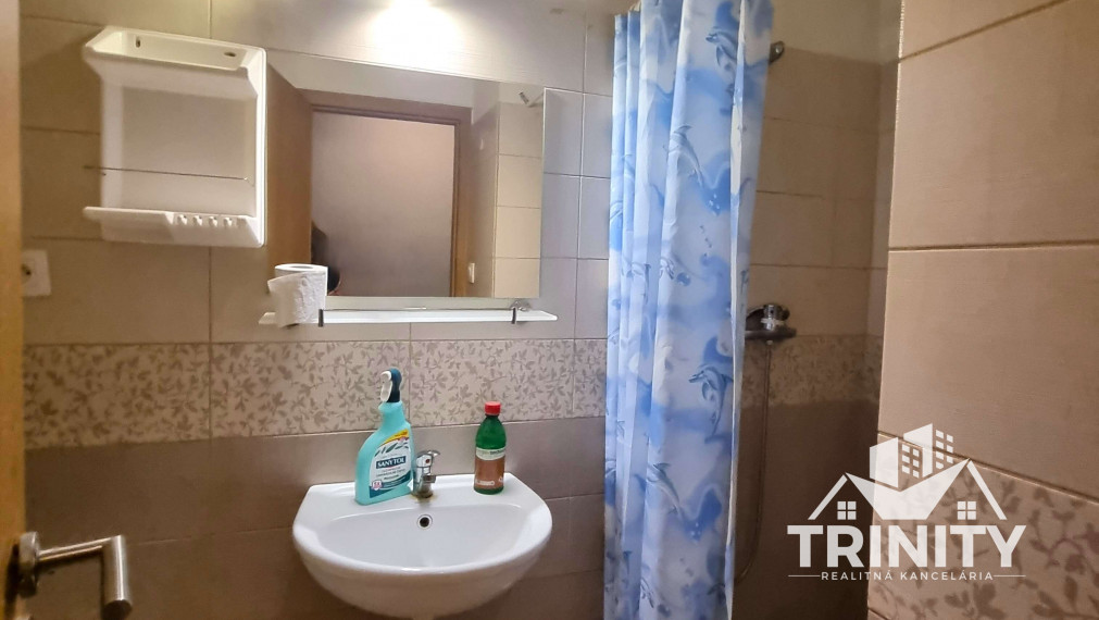 Na prenájom veľká garsónka v meste Nové Zámky