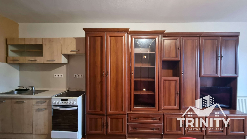 Na prenájom veľká garsónka v meste Nové Zámky